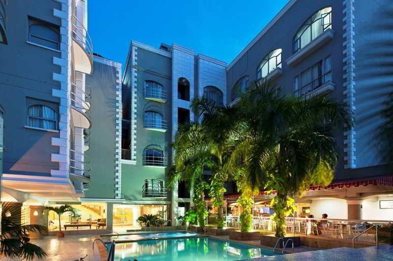 Country International Hotel Barranquilla  Bagian luar foto